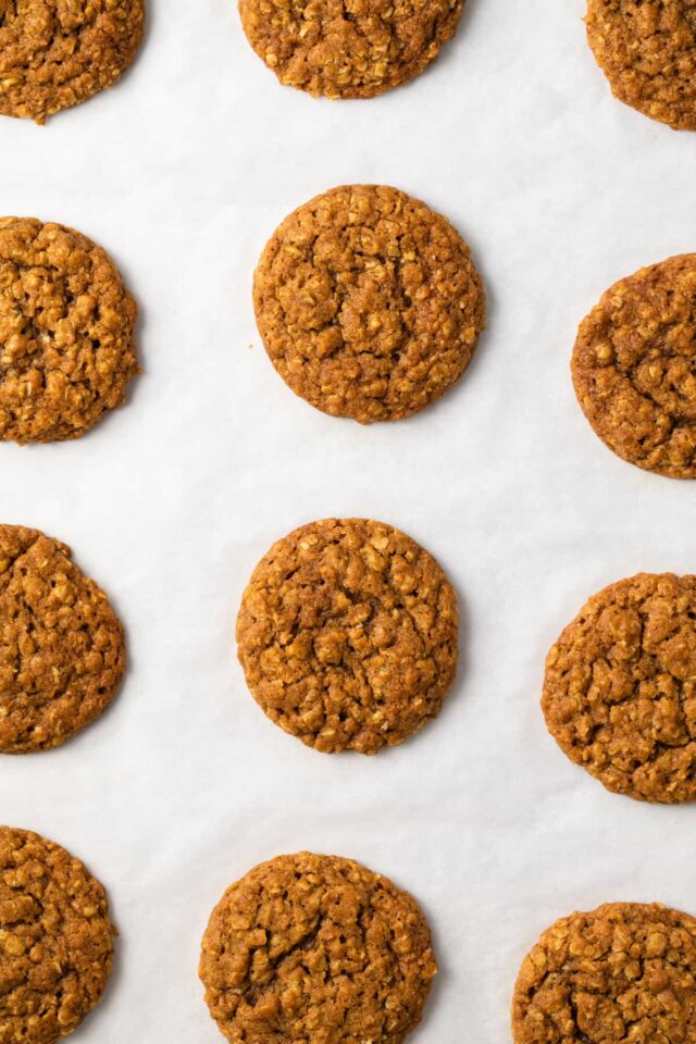 Baked pumpkin oatmeal cookies